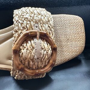 Size 9.5, Beige Segatlin2 Raffia Sandals Flats with ARCH SUPPORT , Easy Spirit